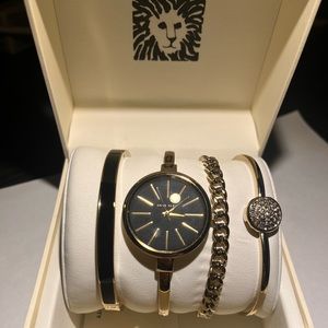 Anne Klein Women’s Watch & Bangle Set NEW